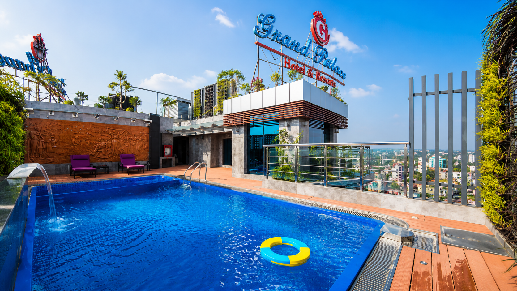 4 Grand Palace Hotel and Resorts