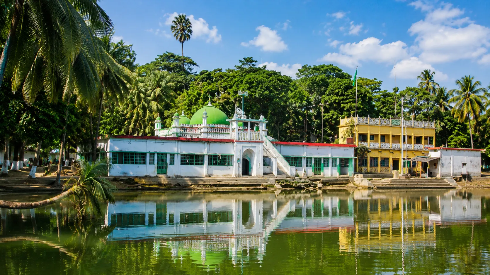 Shrine-of-Bayazid-Bostami