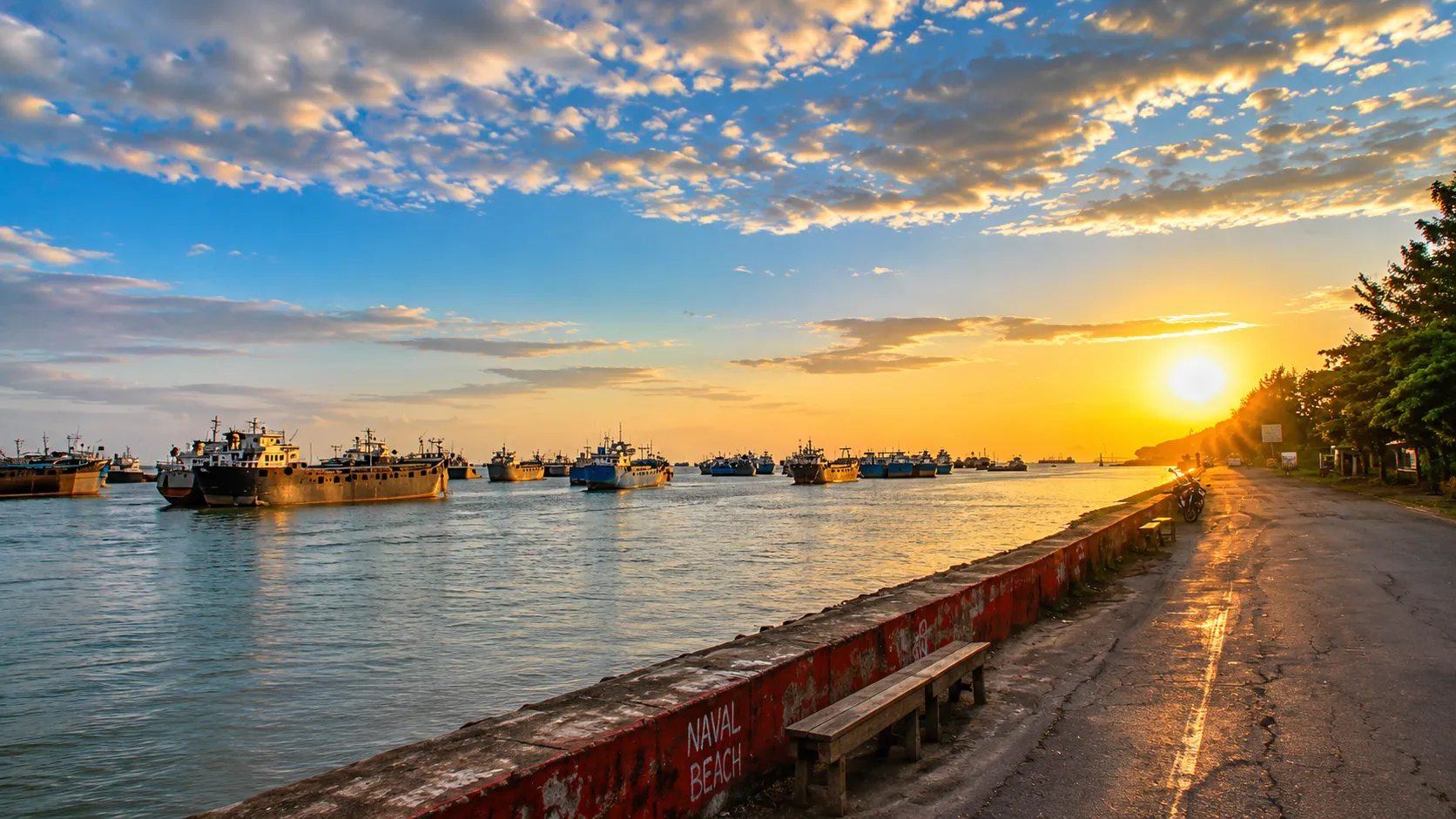 Chattogram-Naval-Beach
