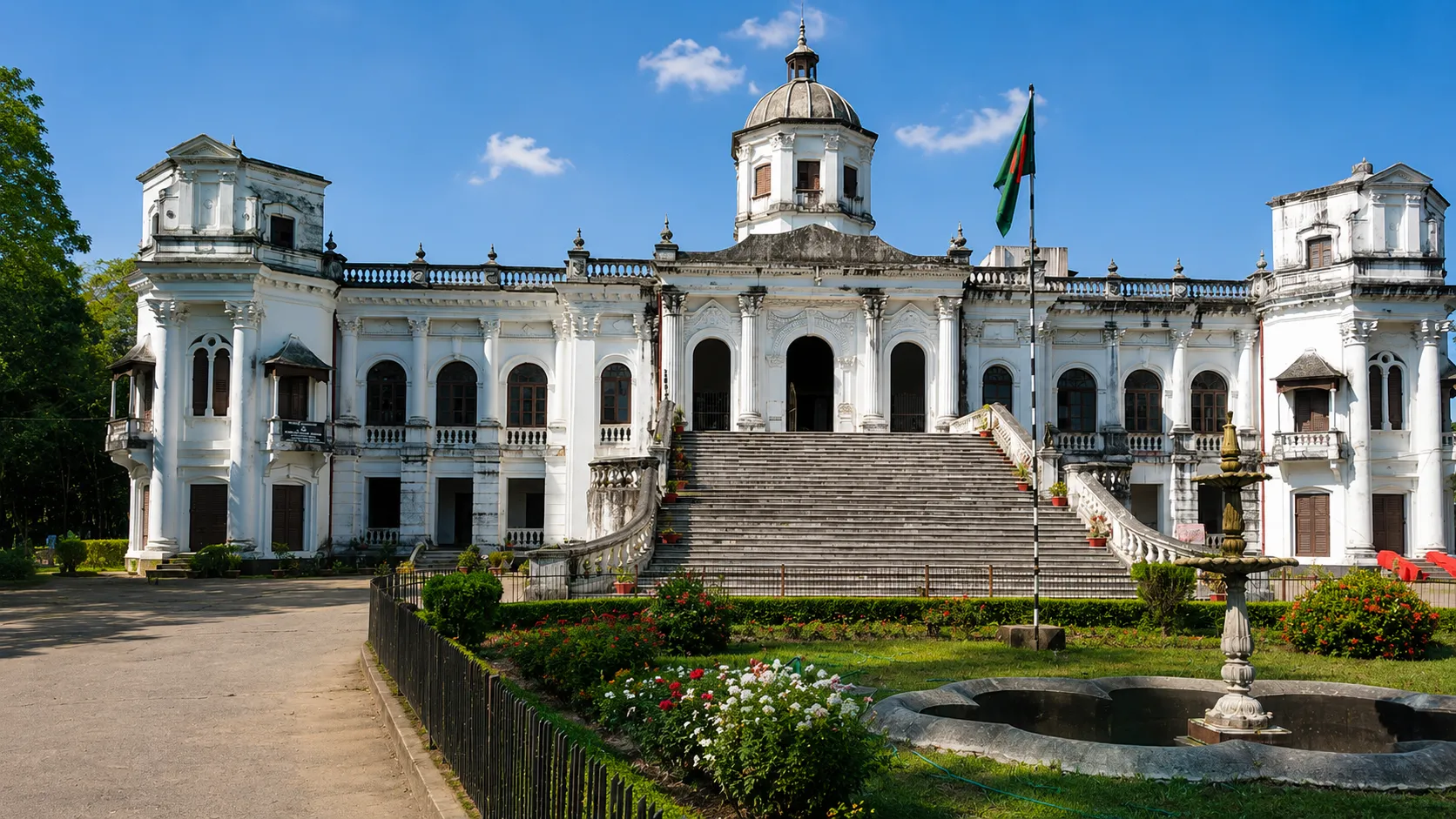 Tajhat-Palace